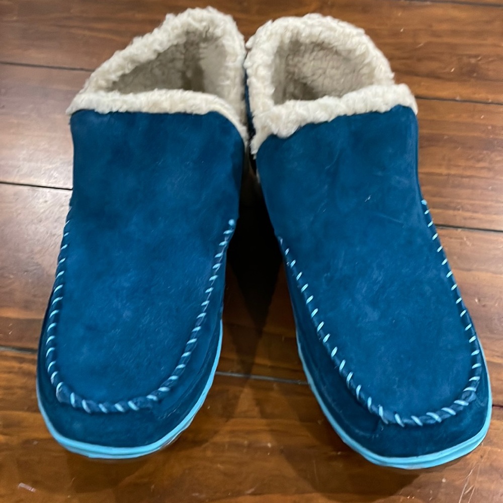 L.L. Bean blue suede moccasin booties (sz 7)